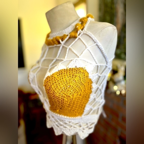 YELLOW AND WHITE CROCHETED FESTIVAL TOP - Picture 4 of 11